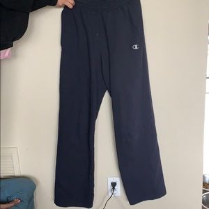 Men’s small champion sweatpants like new